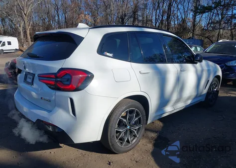 2022 BMW X3 M40I z USA, uszkodzony, nr VIN 5UX83DP04N9K35610